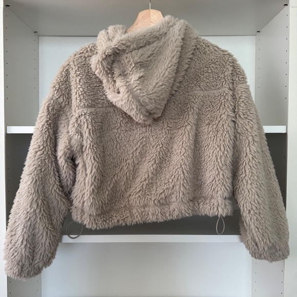 URBAN OUTFITTERS BDG Hooded Cropped Teddy Jacket - Picture 7 of 7